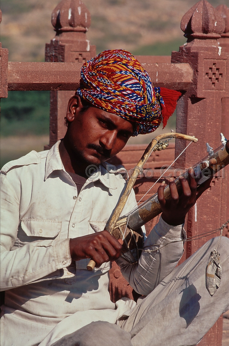 Street Musician, Jodhpur, Rajasthan, India
 (cod:India 46)